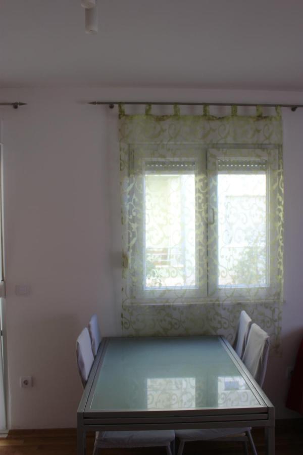 Apartament Toni Omiš Zewnętrze zdjęcie